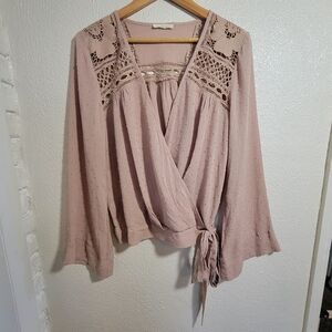 Love Stitch Flare Sleeve Lace Detail Wrap Blouse sz M Mauve Pink Boho Western